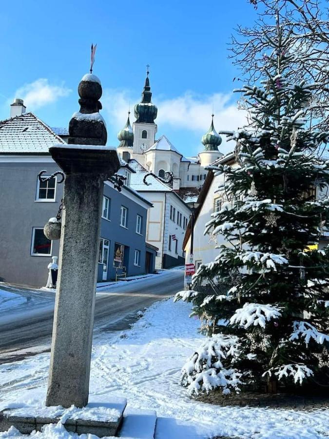 Ferienwohnung Urlaub In Schlossnaehe Artstetten Exterior foto