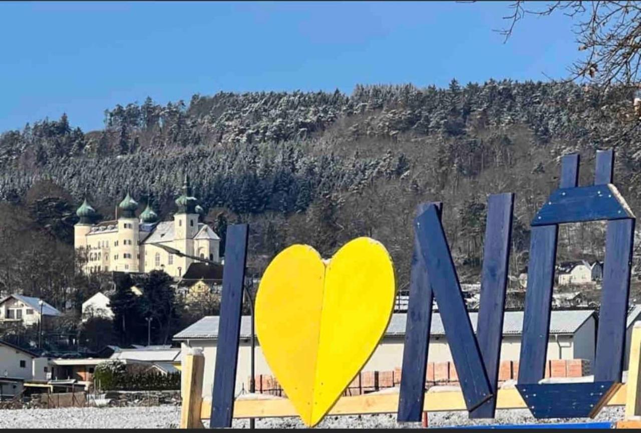 Ferienwohnung Urlaub In Schlossnaehe Artstetten Exterior foto