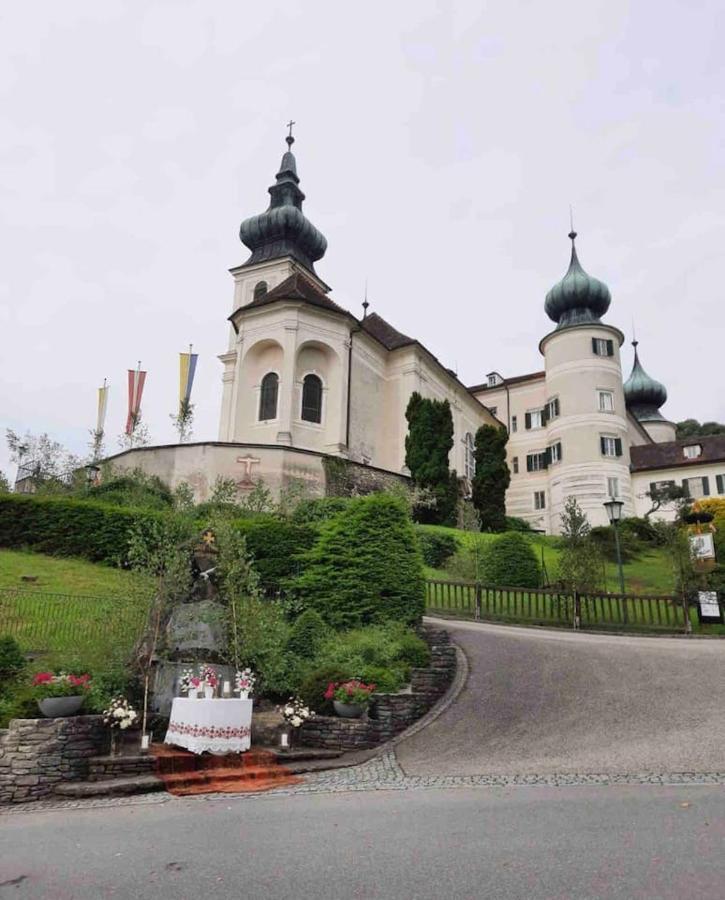 Ferienwohnung Urlaub In Schlossnaehe Artstetten Exterior foto